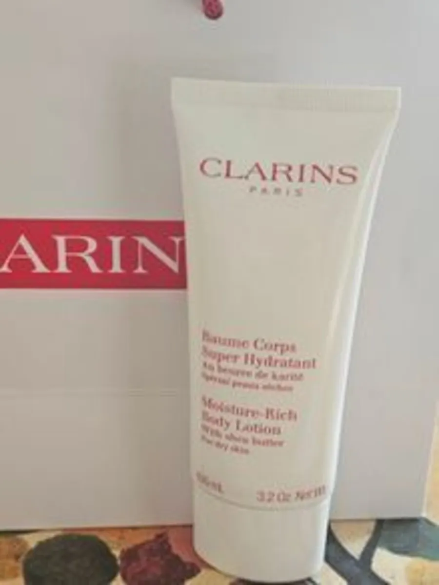 Clarins Moisture Rich Body Lotion / 100mls / New / - Image 1