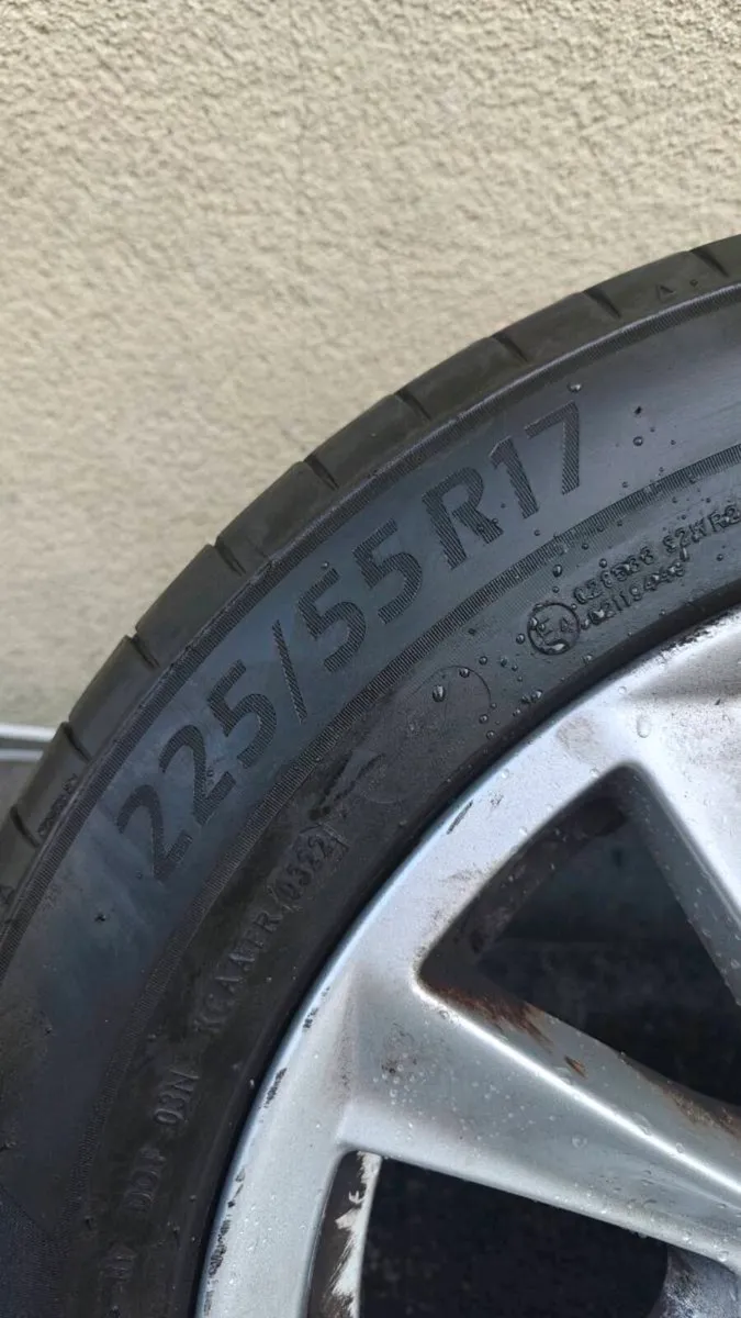 Genuine BMW 5 Series 17" Alloys + 225/55 R17 Tyres - Image 2