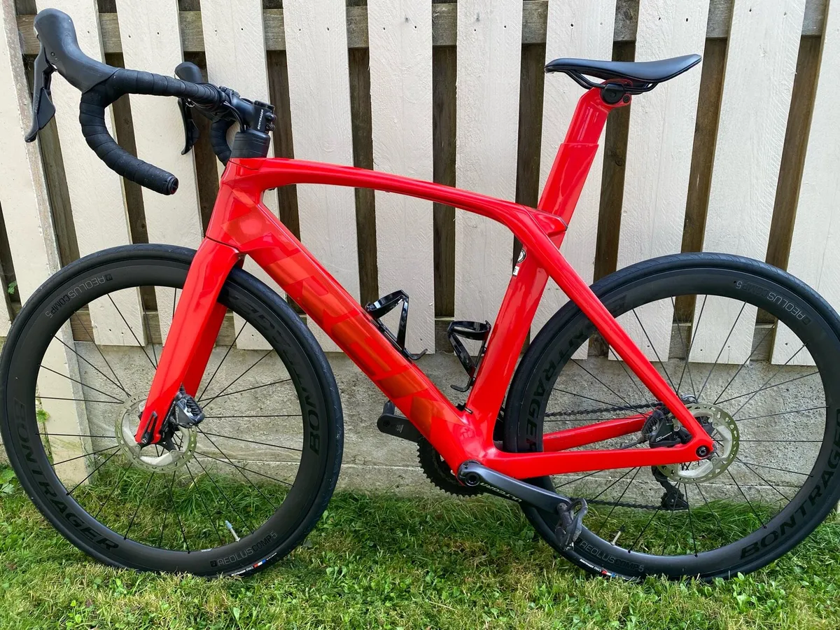 Trek Madone SL6 - Image 1