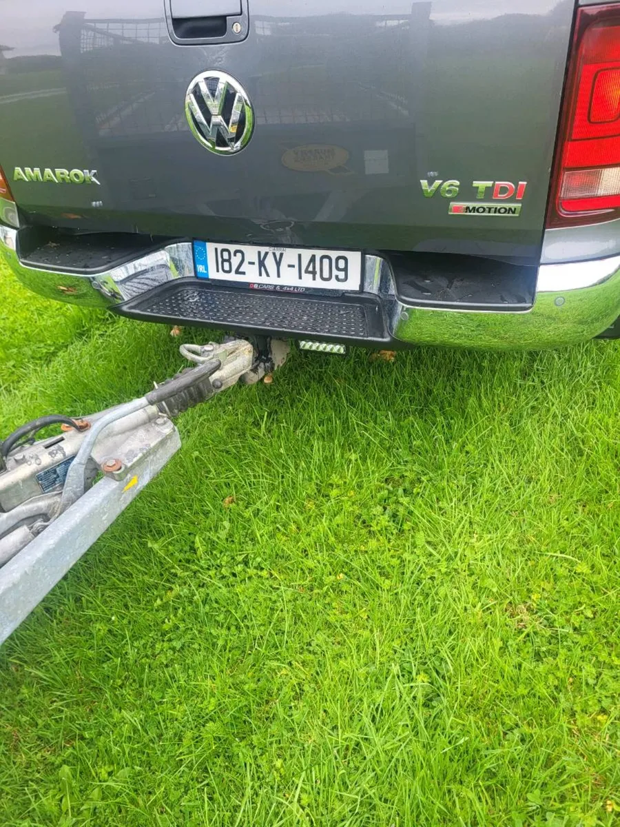 Volkswagen Amarok and Trailer - Image 3