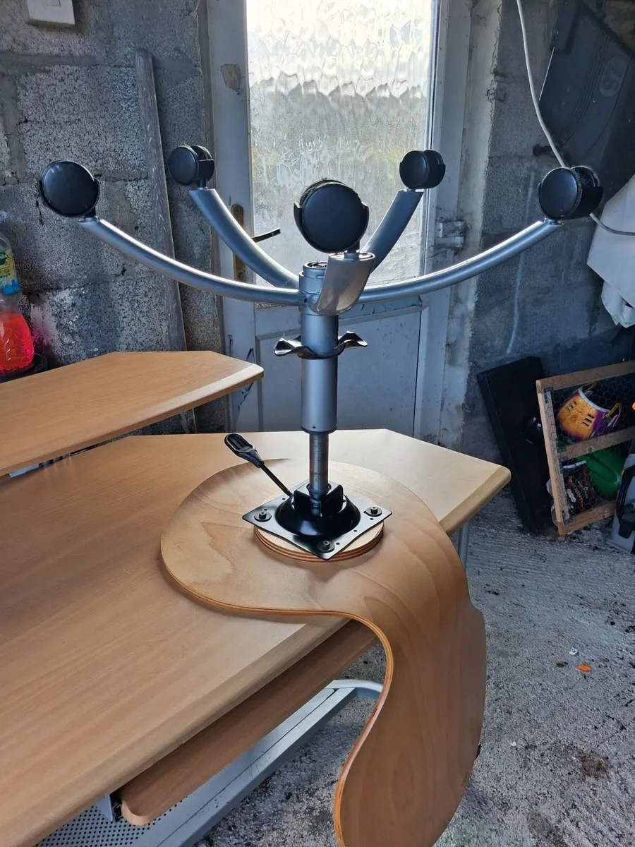 Study desk and chair - Image 1