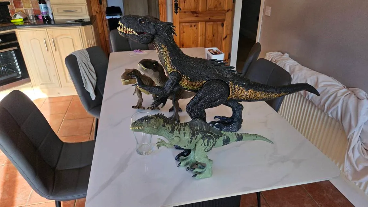 Dinosaurs - Image 3