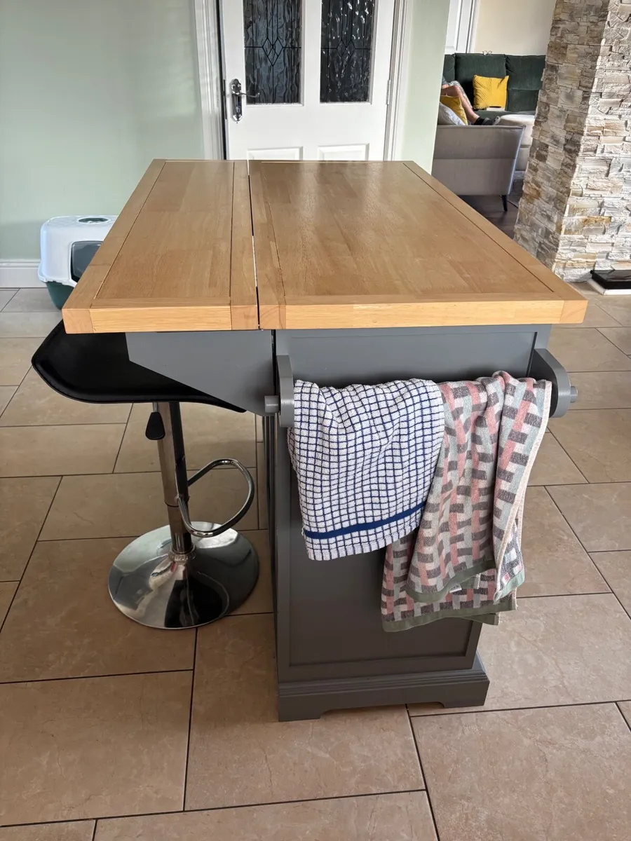 Kitchen island - Image 3