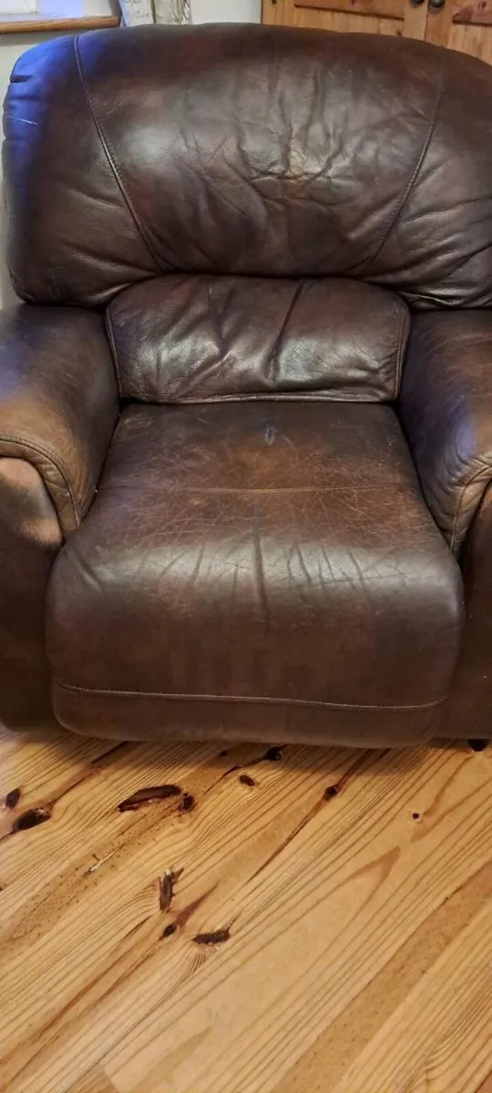 Leather chair - Image 3