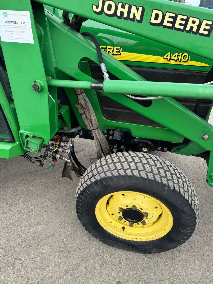 John Deere Compact Tractor with Loader - Image 4