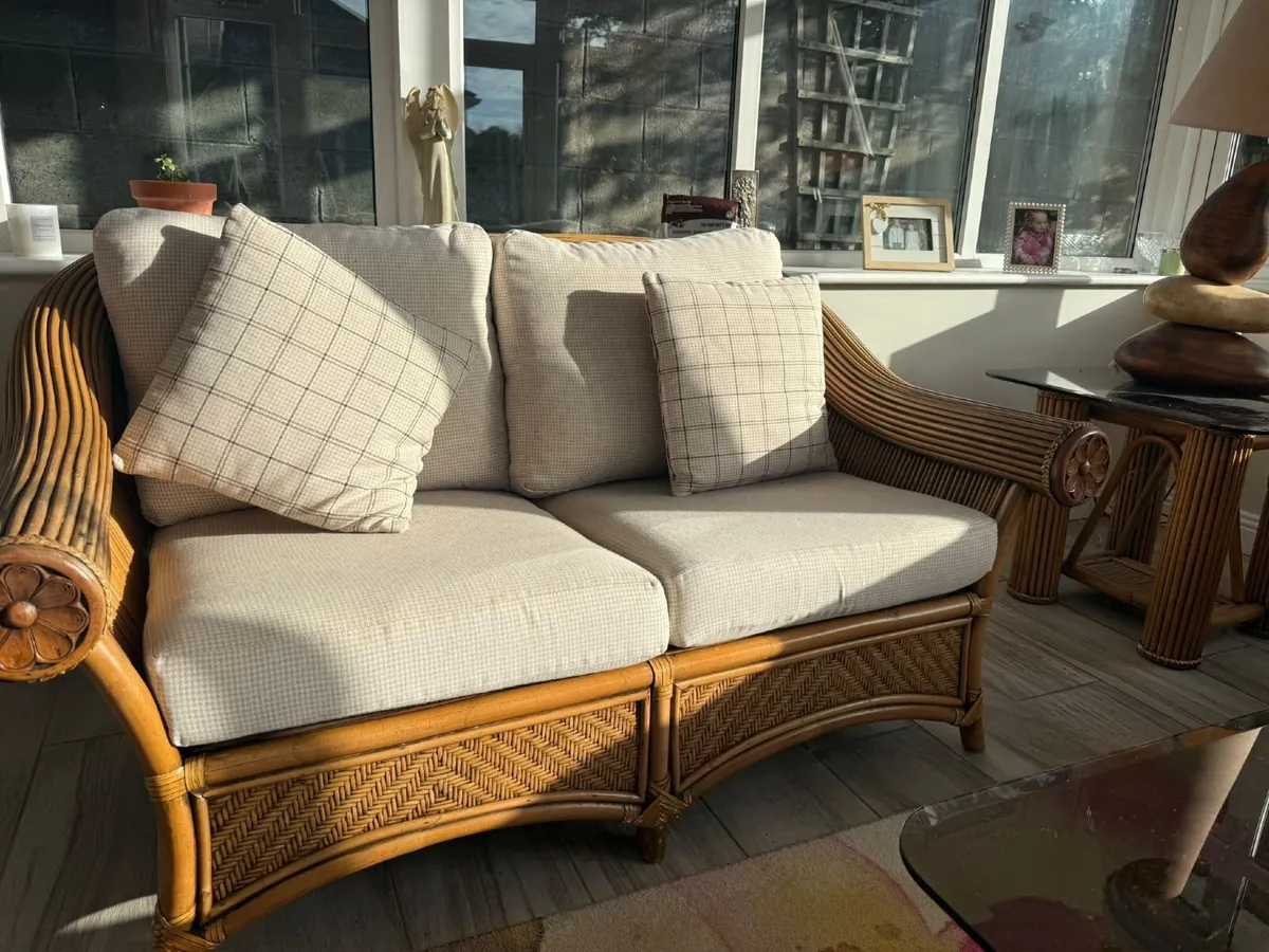 Sunroom suite - Image 1
