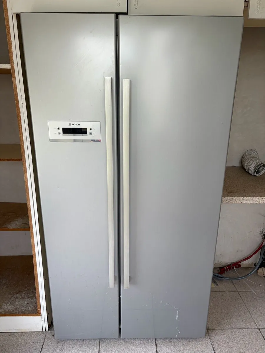 Bosch Side-by-Side Fridge Freezer, Stainless Steel - Image 1