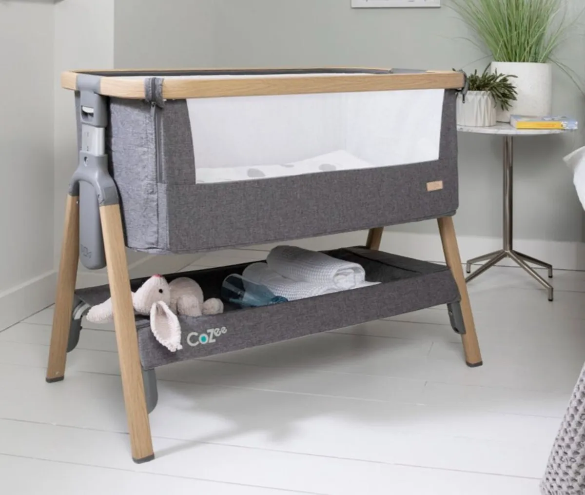 Tutti Bambini CoZee Bedside Crib - Image 3