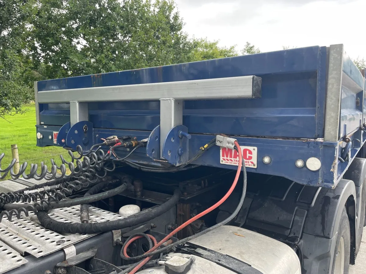 Low Loader - Image 3