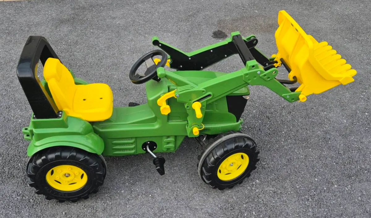 Toy John Deere Pedal Tractor - Image 2