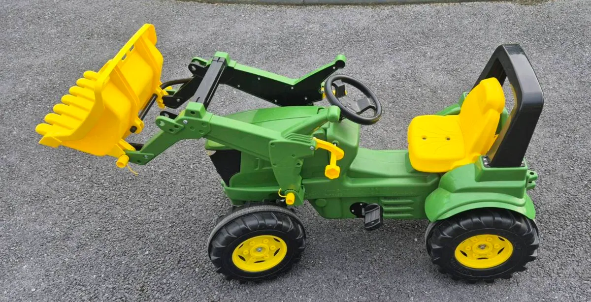 Toy John Deere Pedal Tractor - Image 4