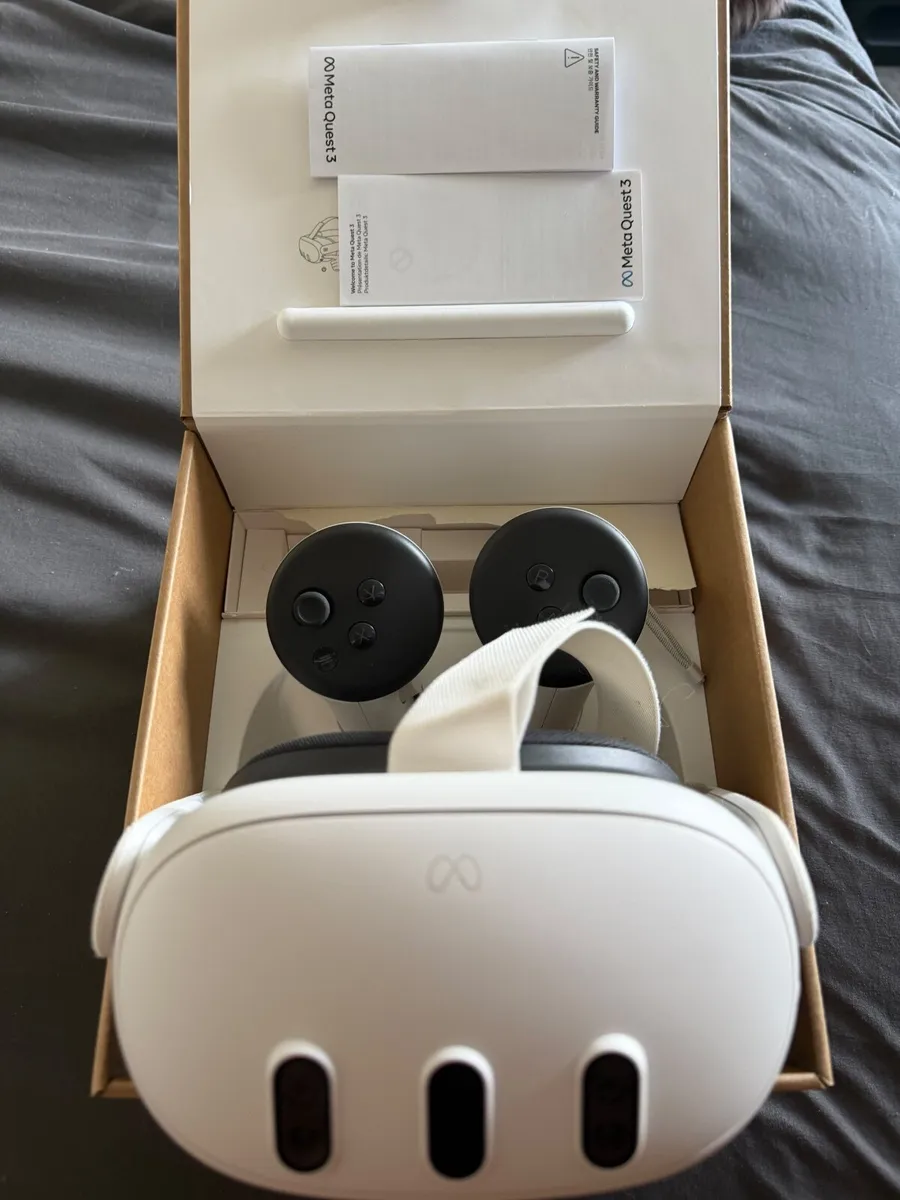 Meta Quest 3 512GB – Like New - Image 3