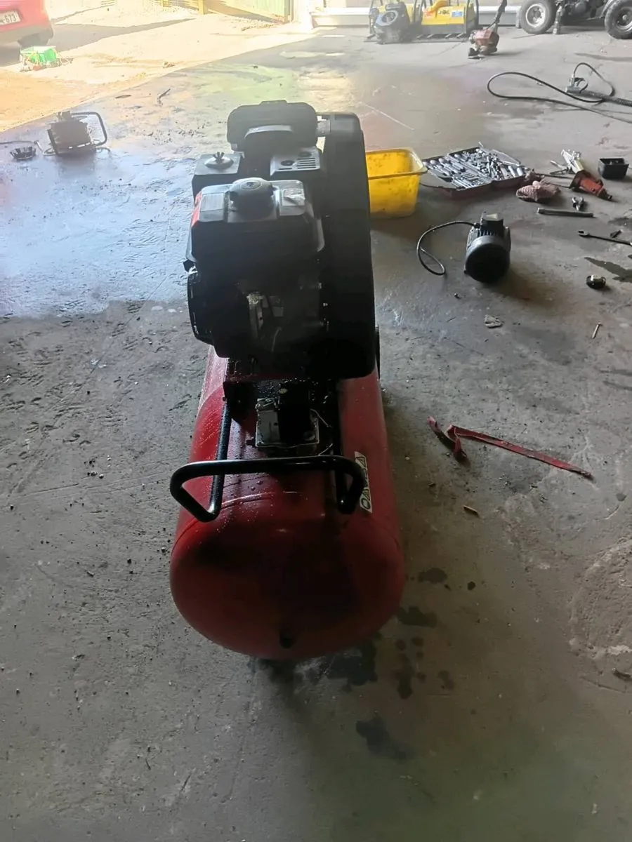 Air compressor - Image 2