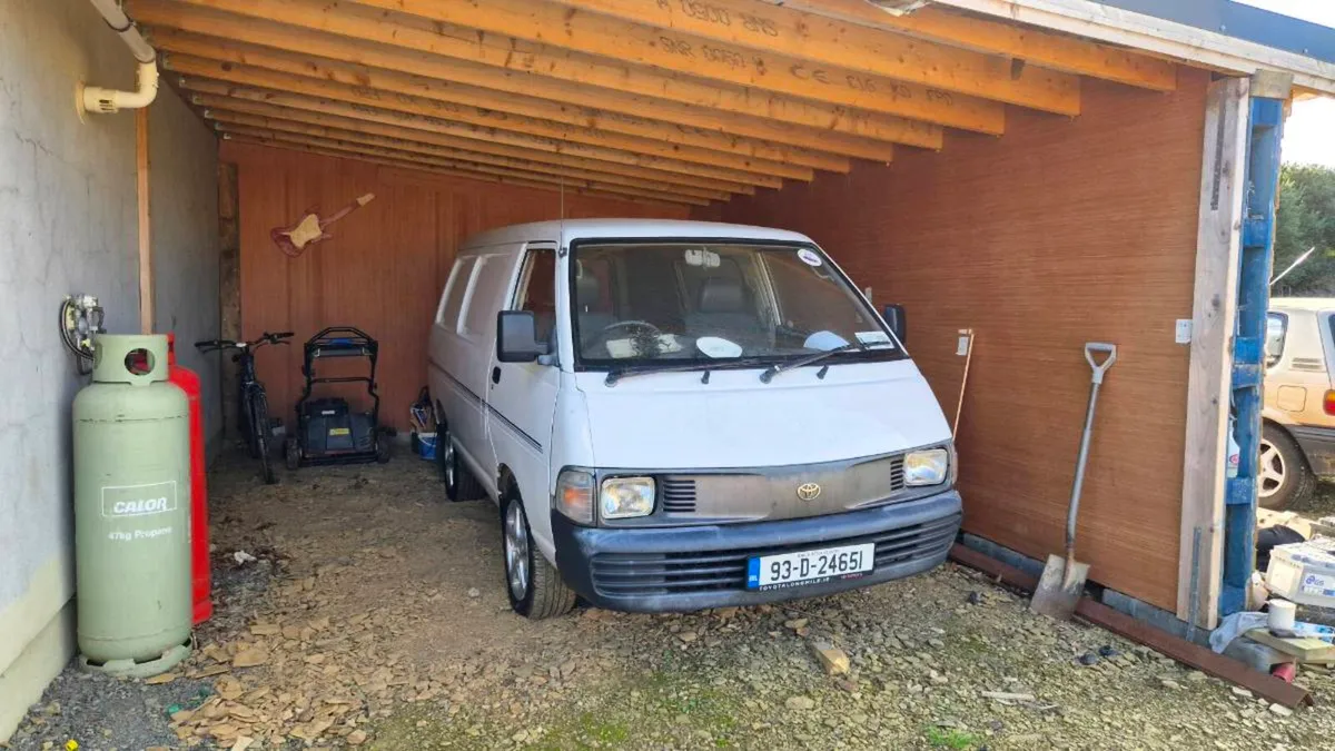 93 TOYOTA LITEACE VAN - Image 4