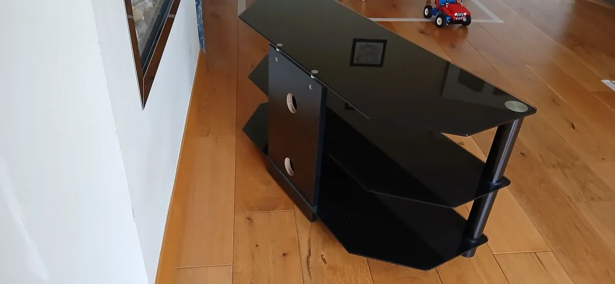 Tv Stand. - Image 3