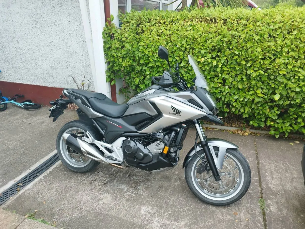 Honda NC750X Manual - Image 1