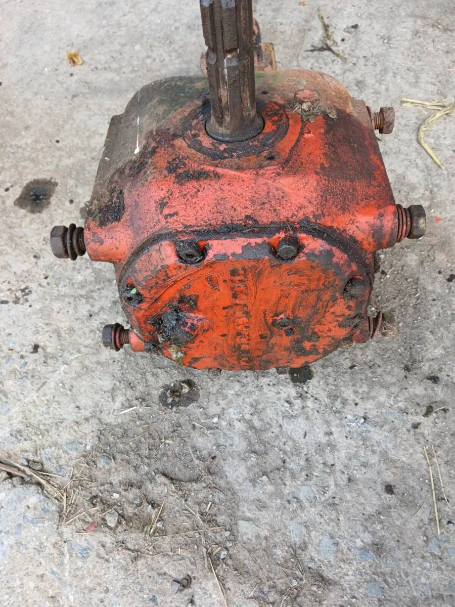 Vicon Fertiliser Hopper - NC Agitator Gear Box - Image 3