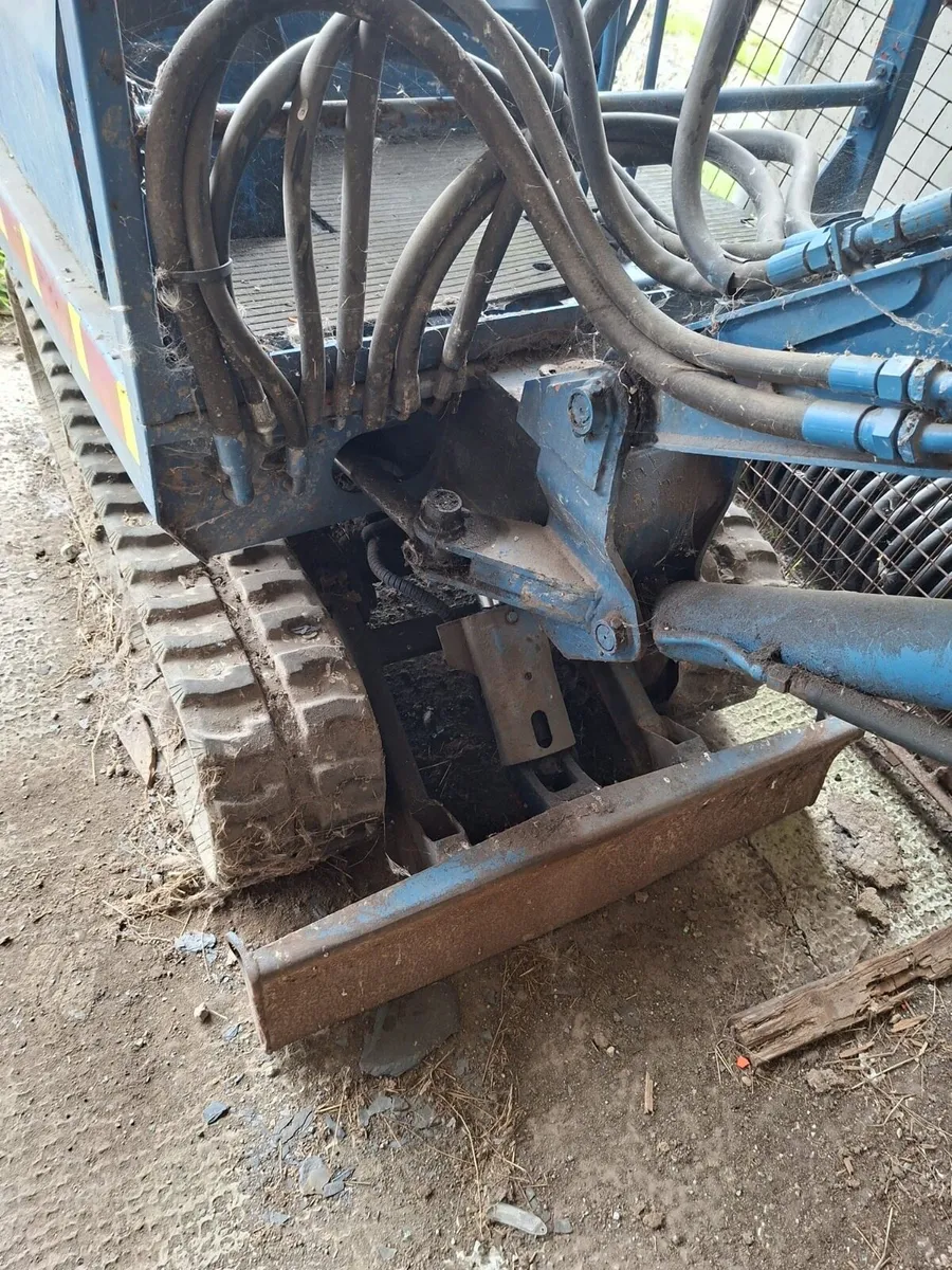 Mini digger 1.5 ton - Image 3