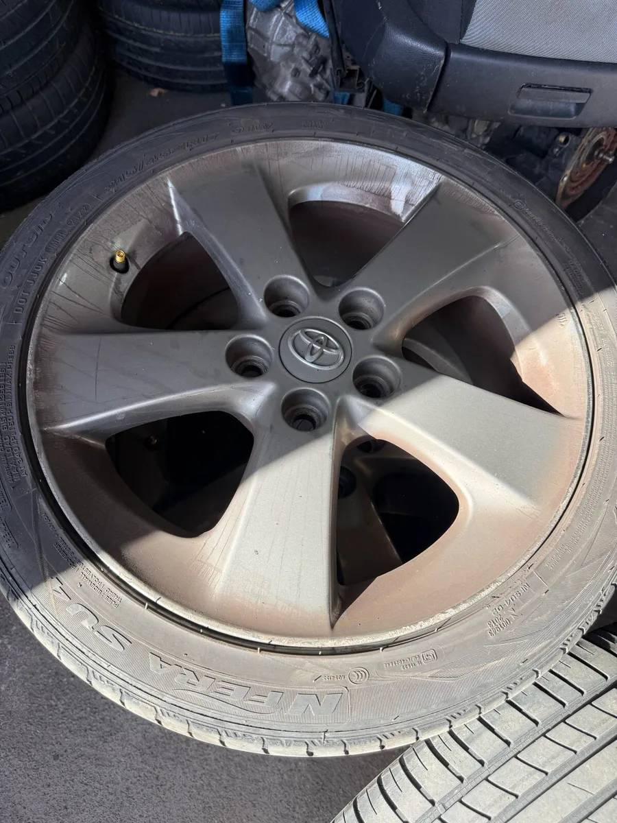 Toyota set of wheels for sale - Image 2
