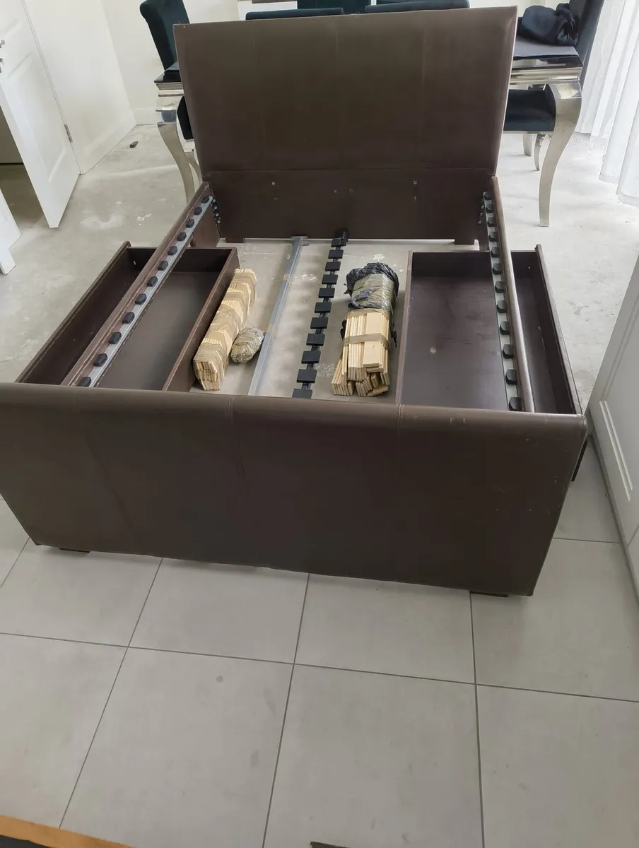 Double size bed - Image 3