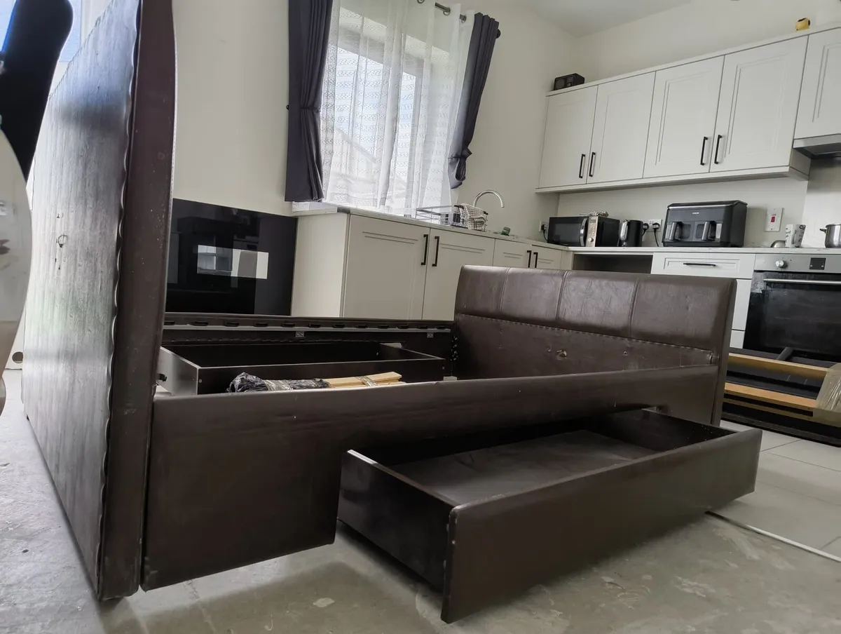 Double size bed - Image 4