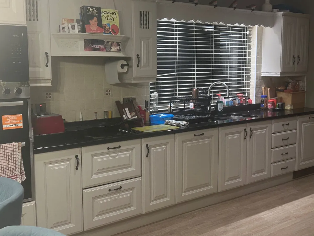 Full kitchen - Image 2
