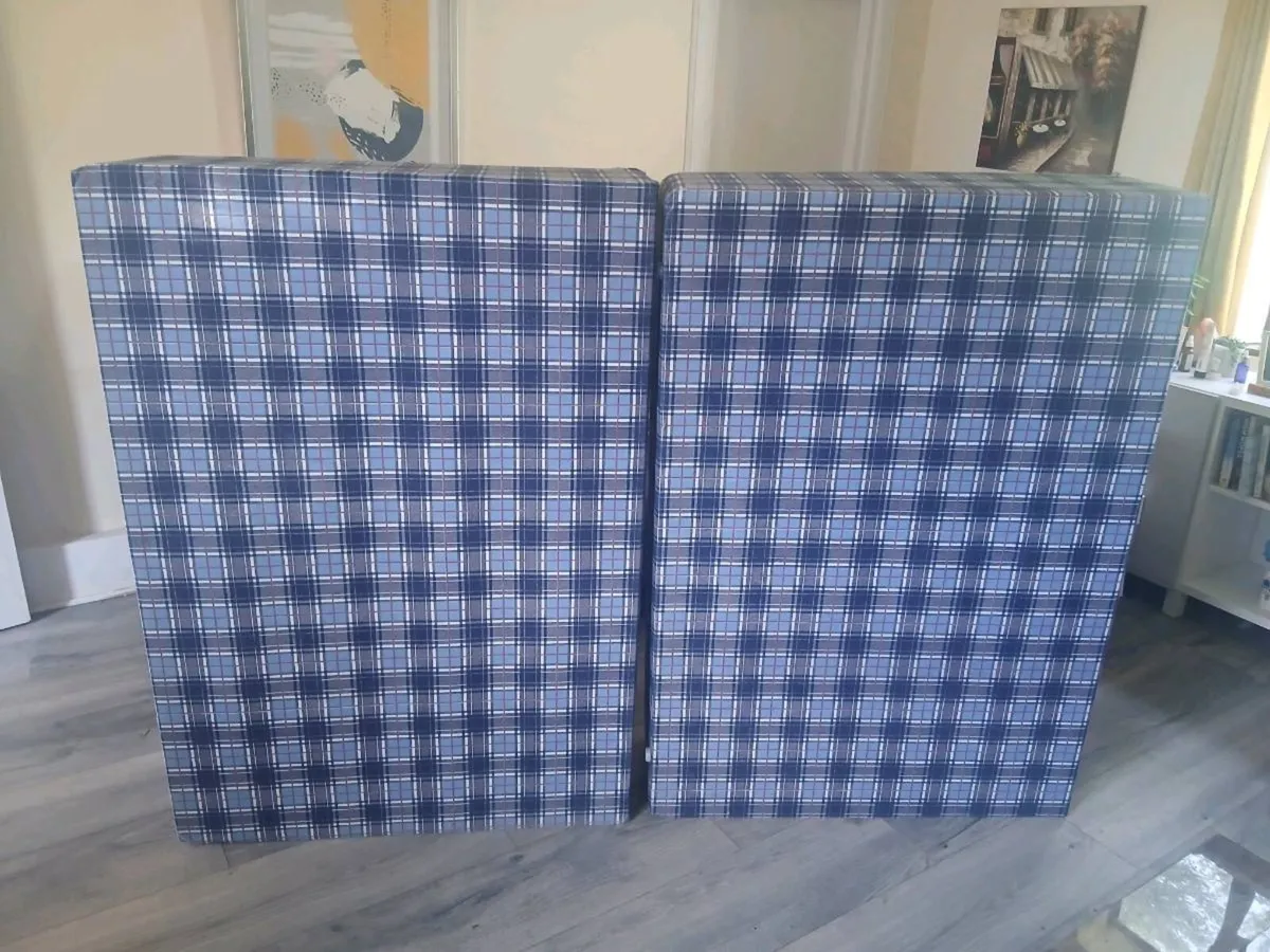 Double bed - Image 1