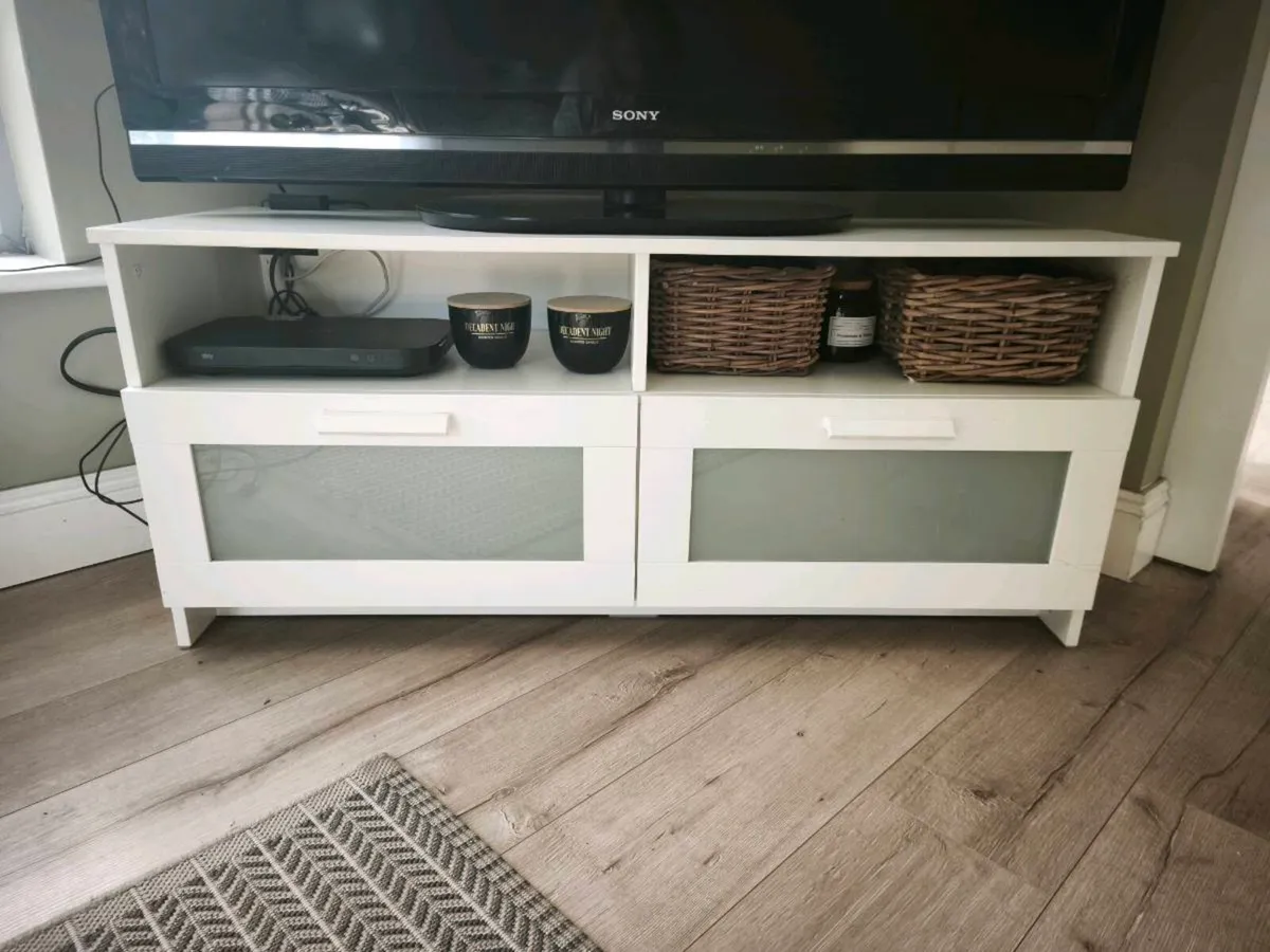 TV unit - Image 1