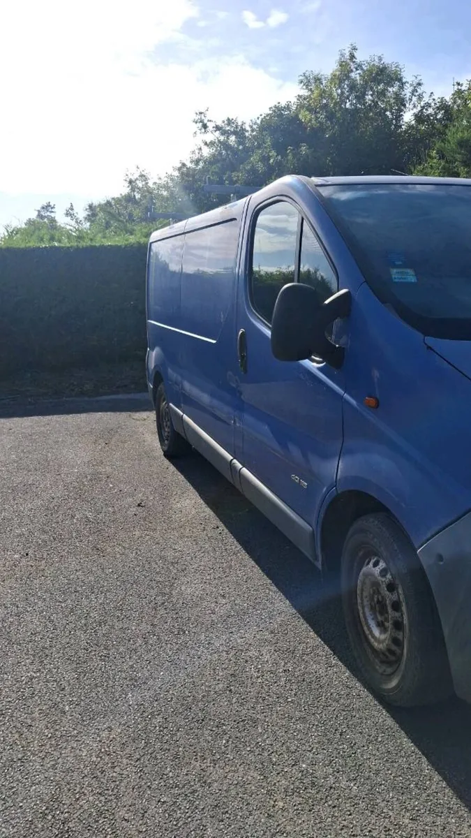 Opel Vivaro 1.9 - Image 4