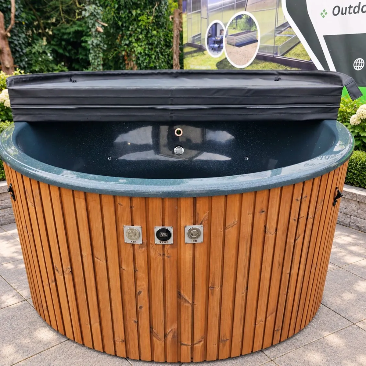 Classic Wood-Fired Hot Tub – Air Massage - Image 3