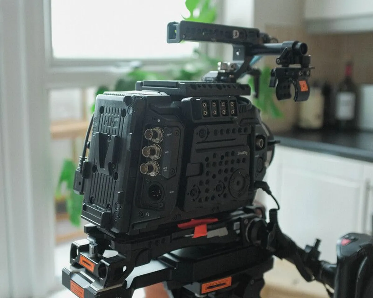 Blackmagic Ursa Mini Pro 4.6k G2 & Accessories - Image 2