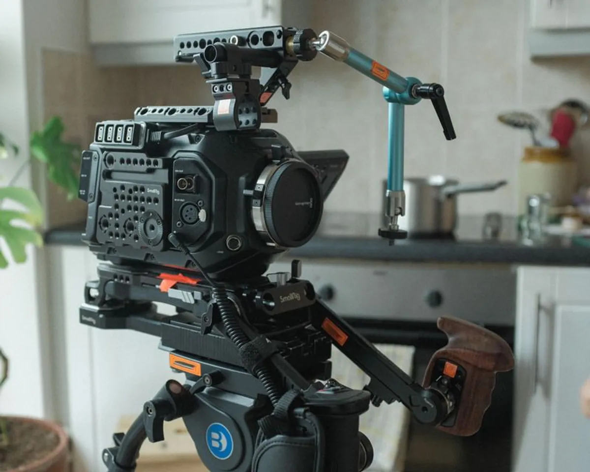 Blackmagic Ursa Mini Pro 4.6k G2 & Accessories - Image 3