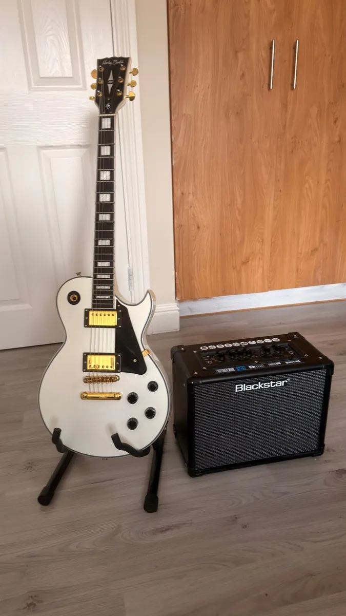 Electric Guitar and Amp - Image 1