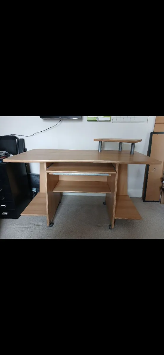 Computer Desk - Image 4