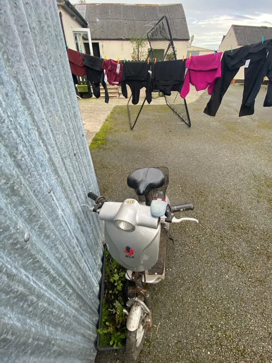 Scooter - Image 3