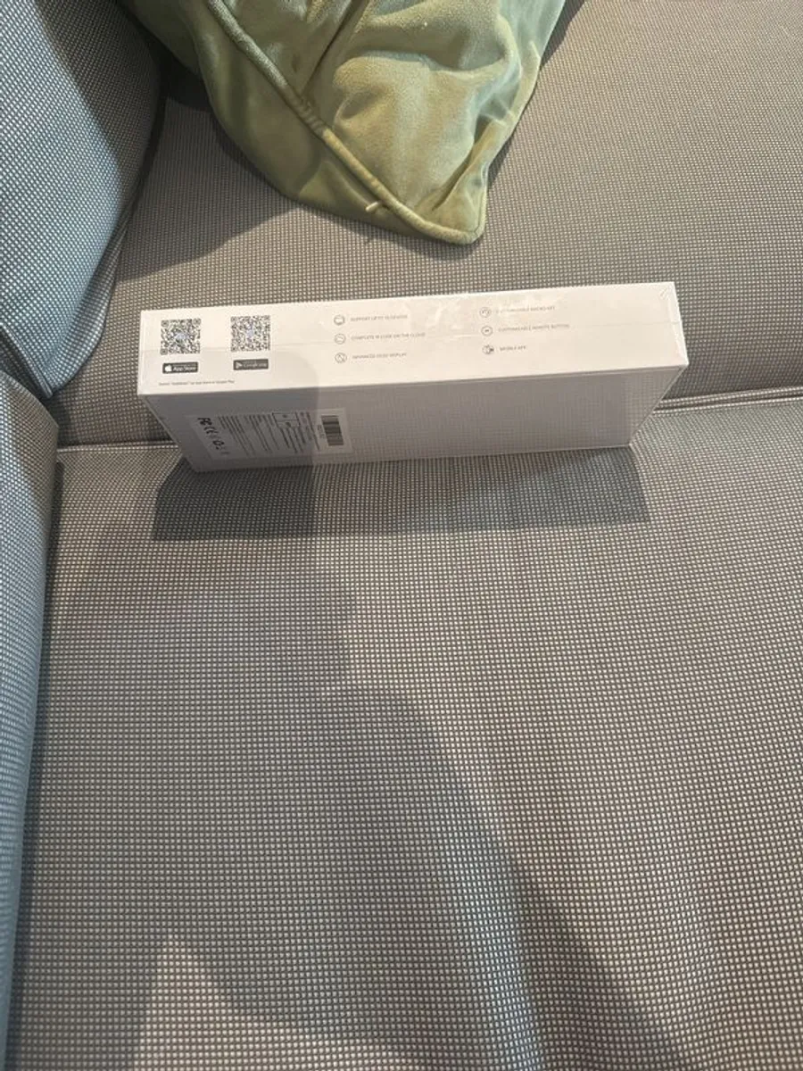Sofabaton U2 all in one remote - Image 4