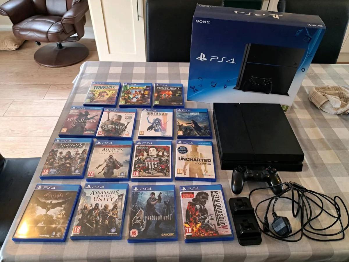 PlayStation 4 Console Bundle Mint + 15 Top Games - Image 1