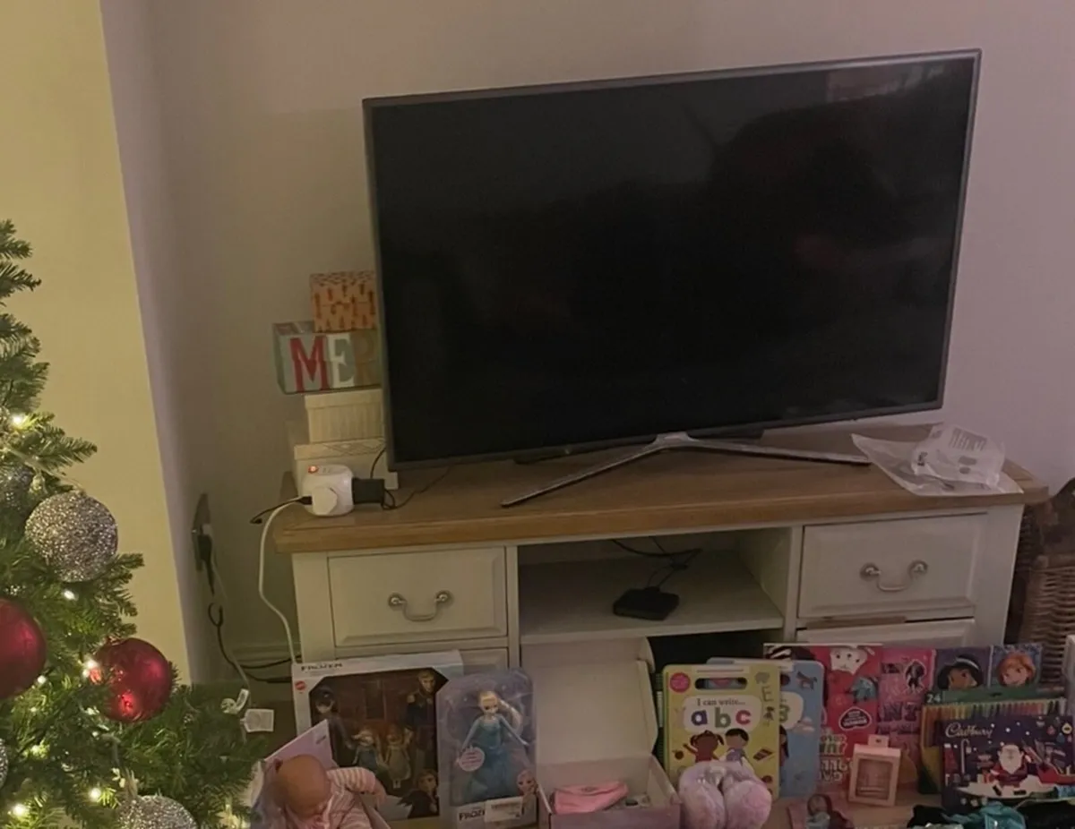 Tv unit - Image 1
