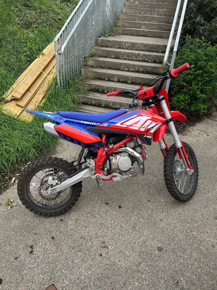 Thunder 140cc pit bike - Image 1