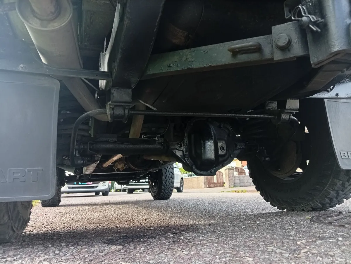 Defender 110 300TDI - Image 2