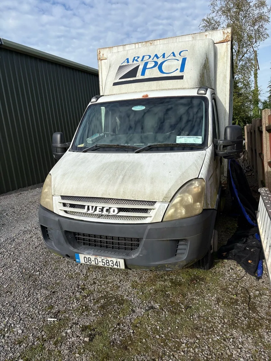 Iveco curtain sider - Image 2