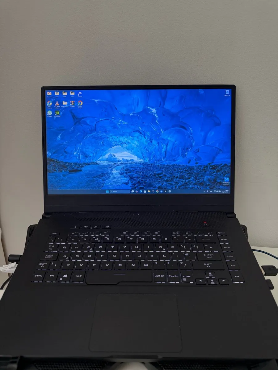 ASUS ROG Zephyrus G Gaming laptop - Image 1