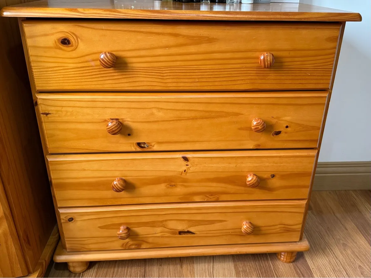 Bedroom chest of drawers - Image 4