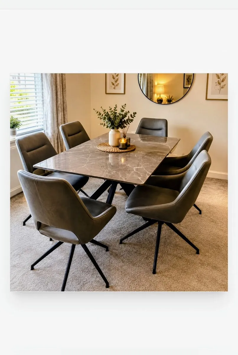 Table and chairs - Image 2