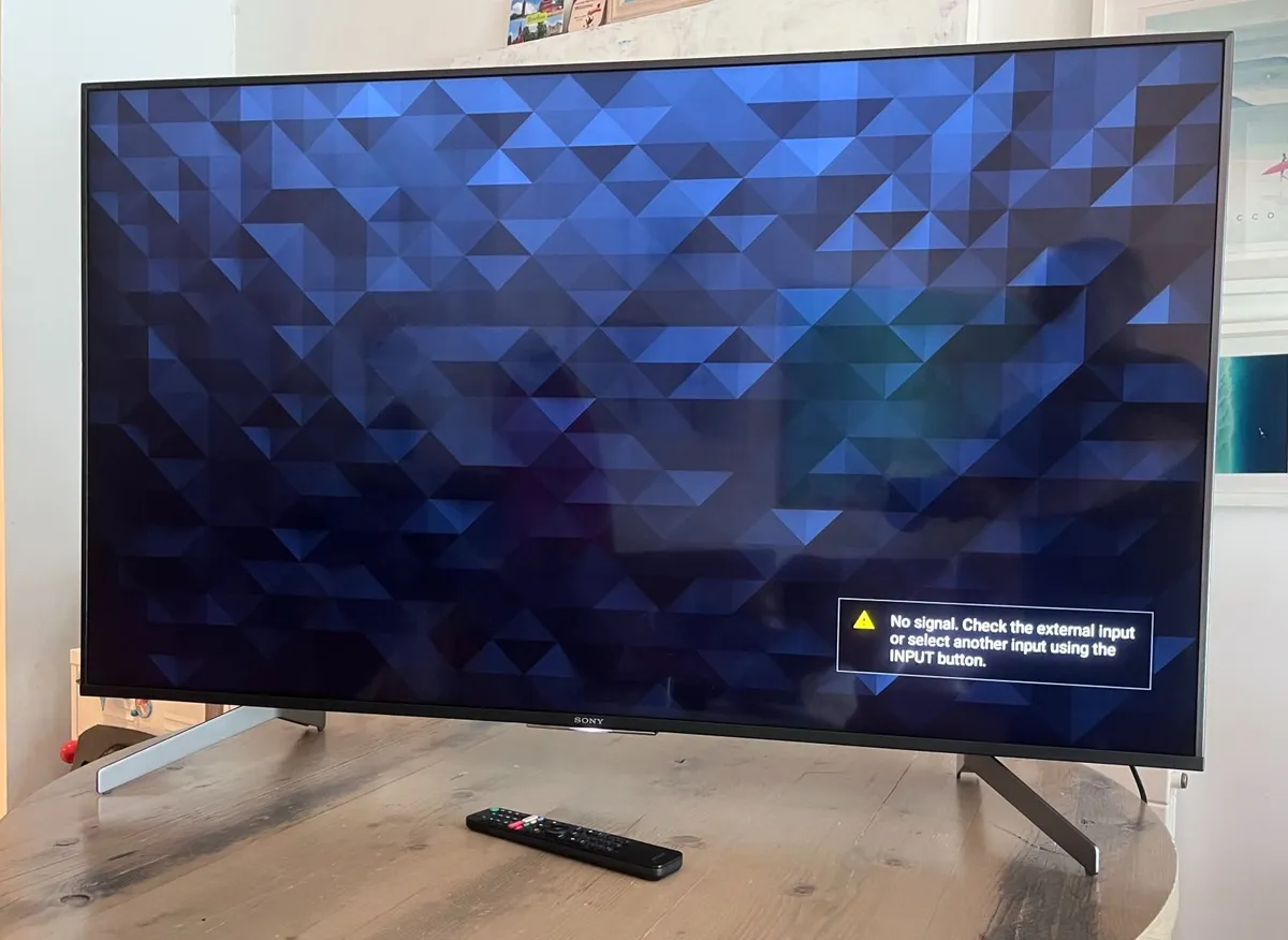 Sony Bravia 55” 4K HDR SmartTV Excellent Condition - Image 1