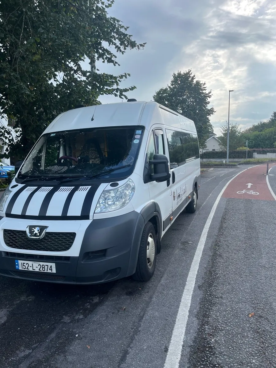 Camper van - Image 1