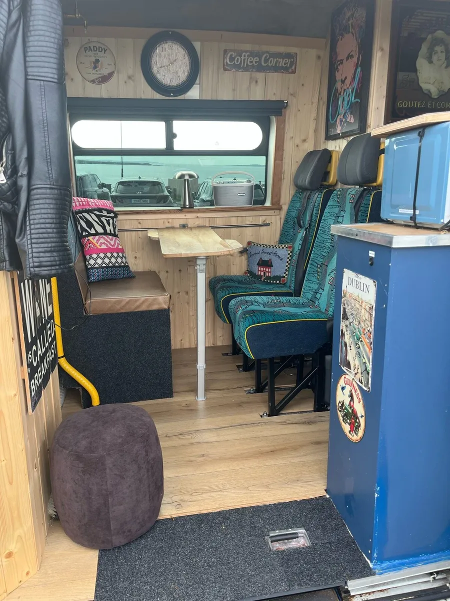 Camper van - Image 2