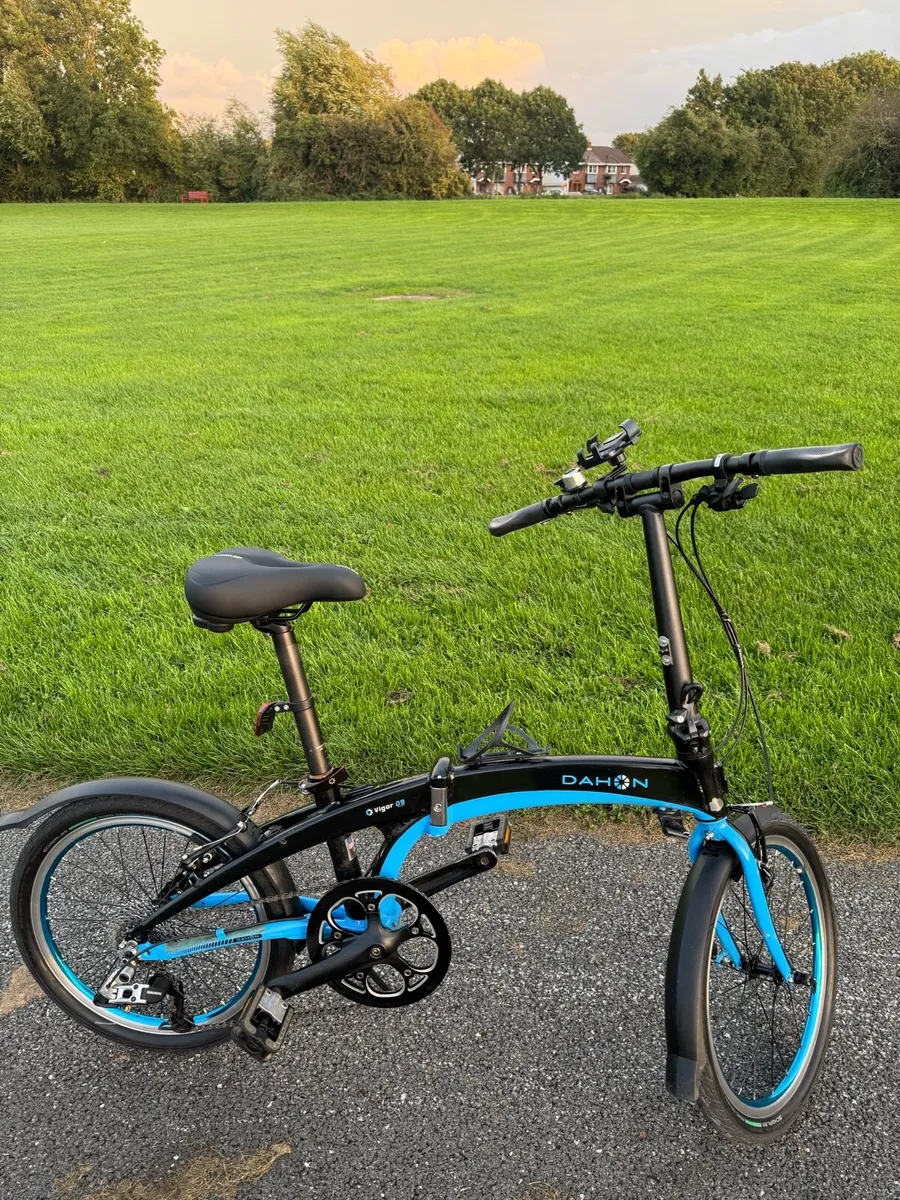 Dahon Vigor D9 Folding Bike - Image 2