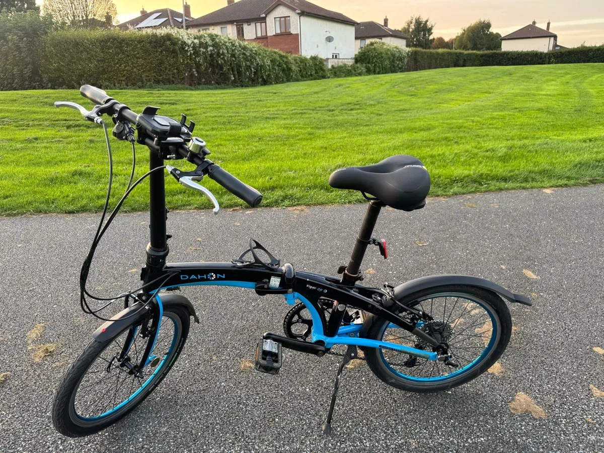 Dahon Vigor D9 Folding Bike - Image 4