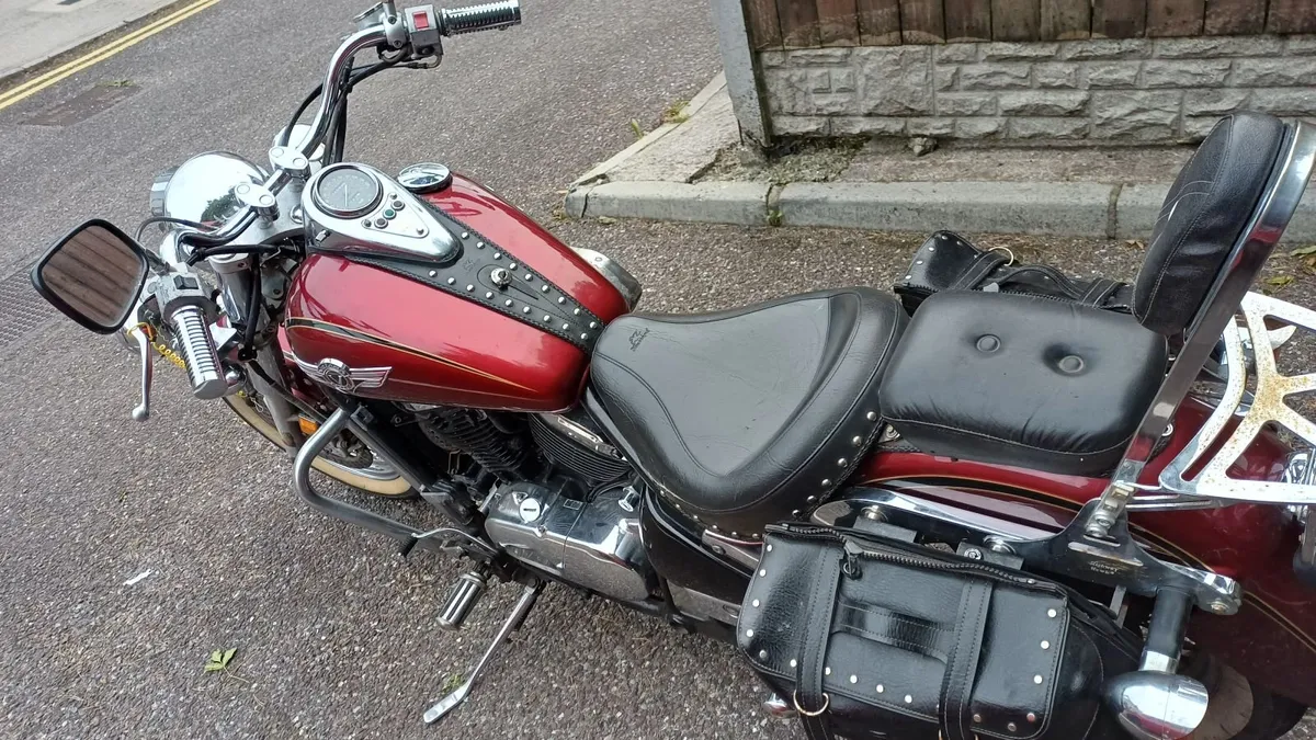 Kawasaki Vulcan 800 Classic 2001 - Image 2